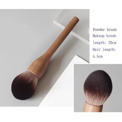 Vintage Style 1Pcs European Wood Handle Makeup Brush High Quality Loose Powder Brush Foundation Brush Super Soft Theatre Makeup